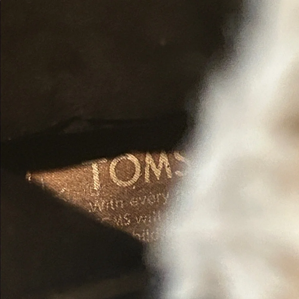 Toms kids Suede Nepal Eskimo style Faux Fur Boots ZipUp wrap around cord Size 2